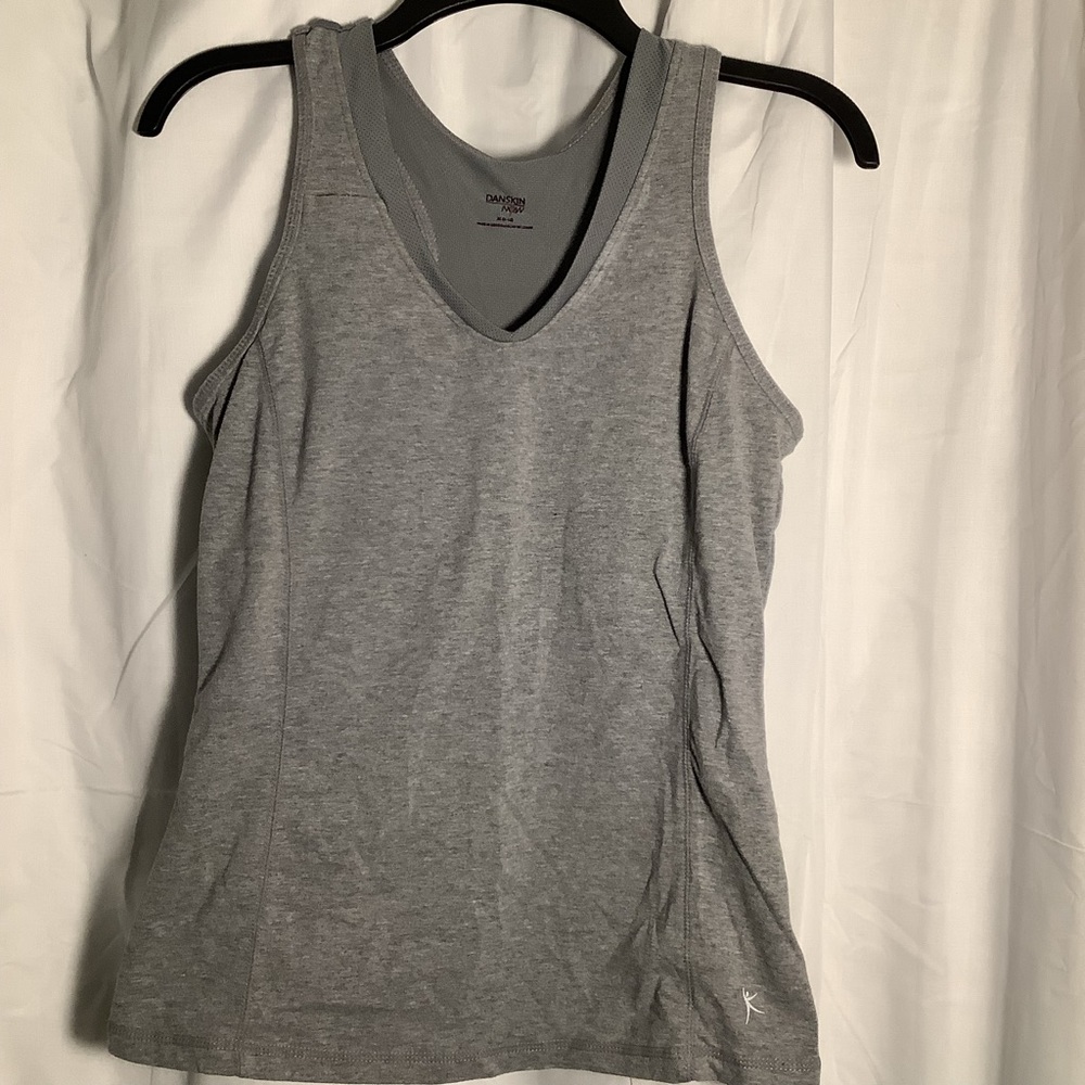 Form Fitting Women’sSports Tank (Medium)